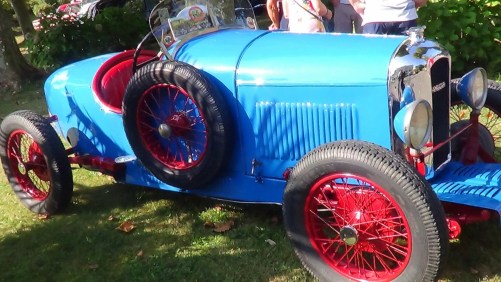 Voitures anciennes a Salies de Béarn