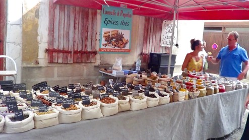 Salies de Béarn : Marché de producteurs et des artisans